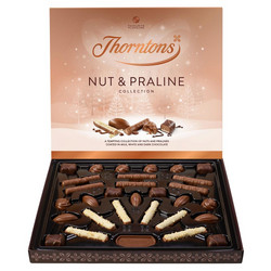 Продуктови Категории Шоколади Thorntons Коледна колекция шоколадови бонбони с ядки (313g) 30 бонбона